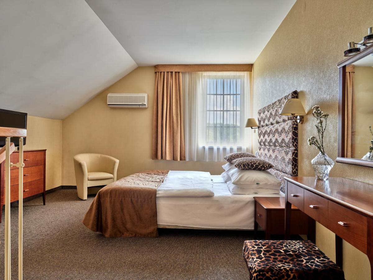 Hotel Great Polonia Krakow Airport - Ex Hotel Witek Modlniczka Bagian luar foto